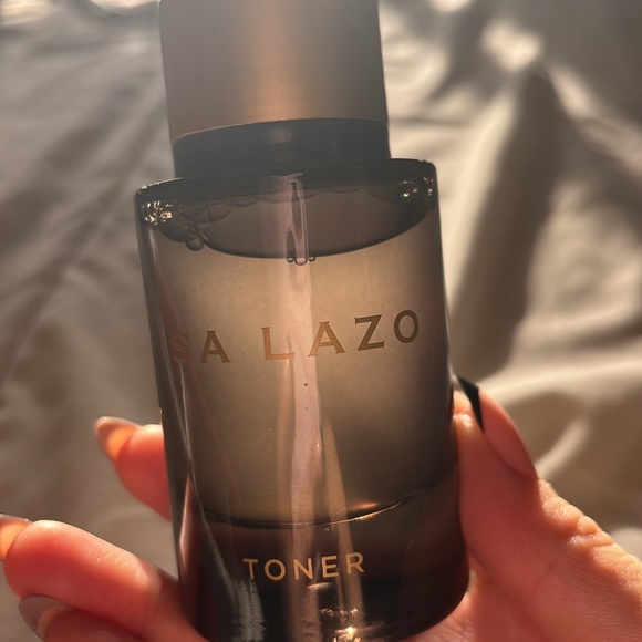 ISA LAZO TONER - Picture 2 of 9